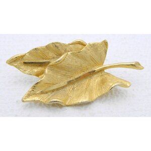VTG BSK Signed Gold Tone Modern Textured Dual Leaf Brooch Pin